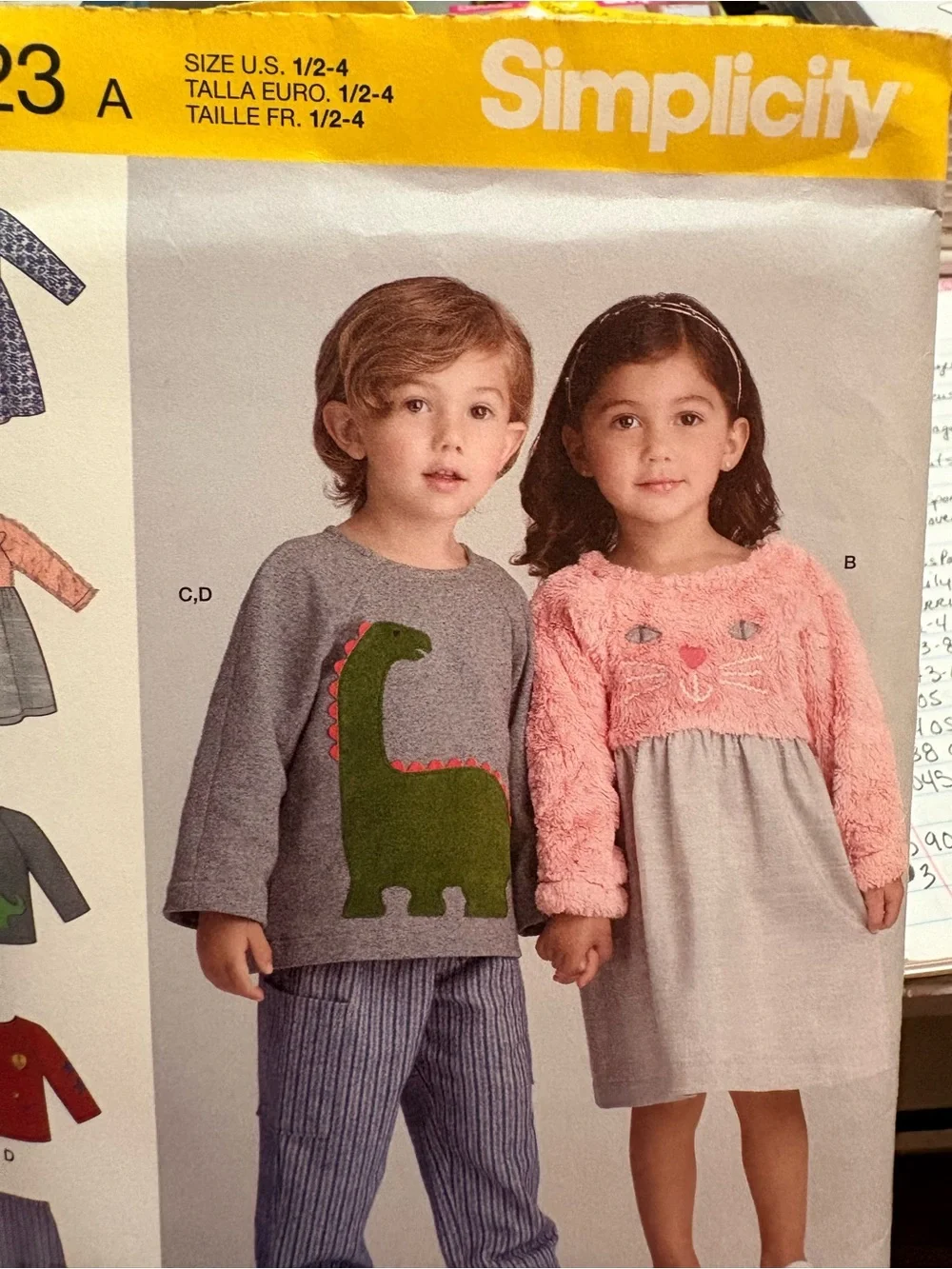 BN UNCUT SIMPLICITY 9023 A 1/2-4 TODDLERS SEWING PATTERNS